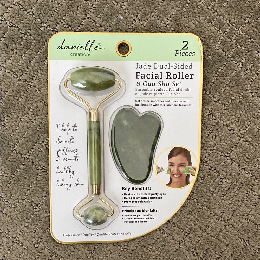 Green Jade Facial Roller & Gua Sha Set